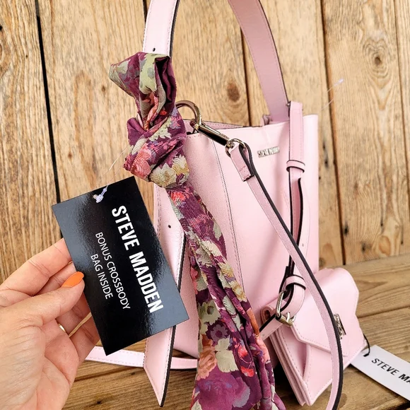 *Rare* Steve Madden Pink Frost Bucket Bag With Matching Wallet - Picture 5 of 11